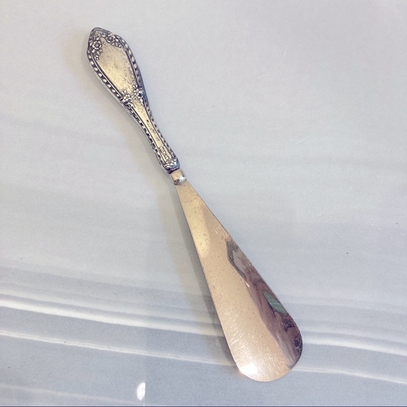 Vintage Sterling Silver Shoe Horn with Flower Motif - Picture 10 of 11